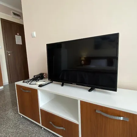 Admiral Plaza A 10 Sunny Apartman *