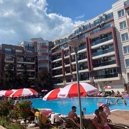 Admiral Plaza A 10 Sunny *